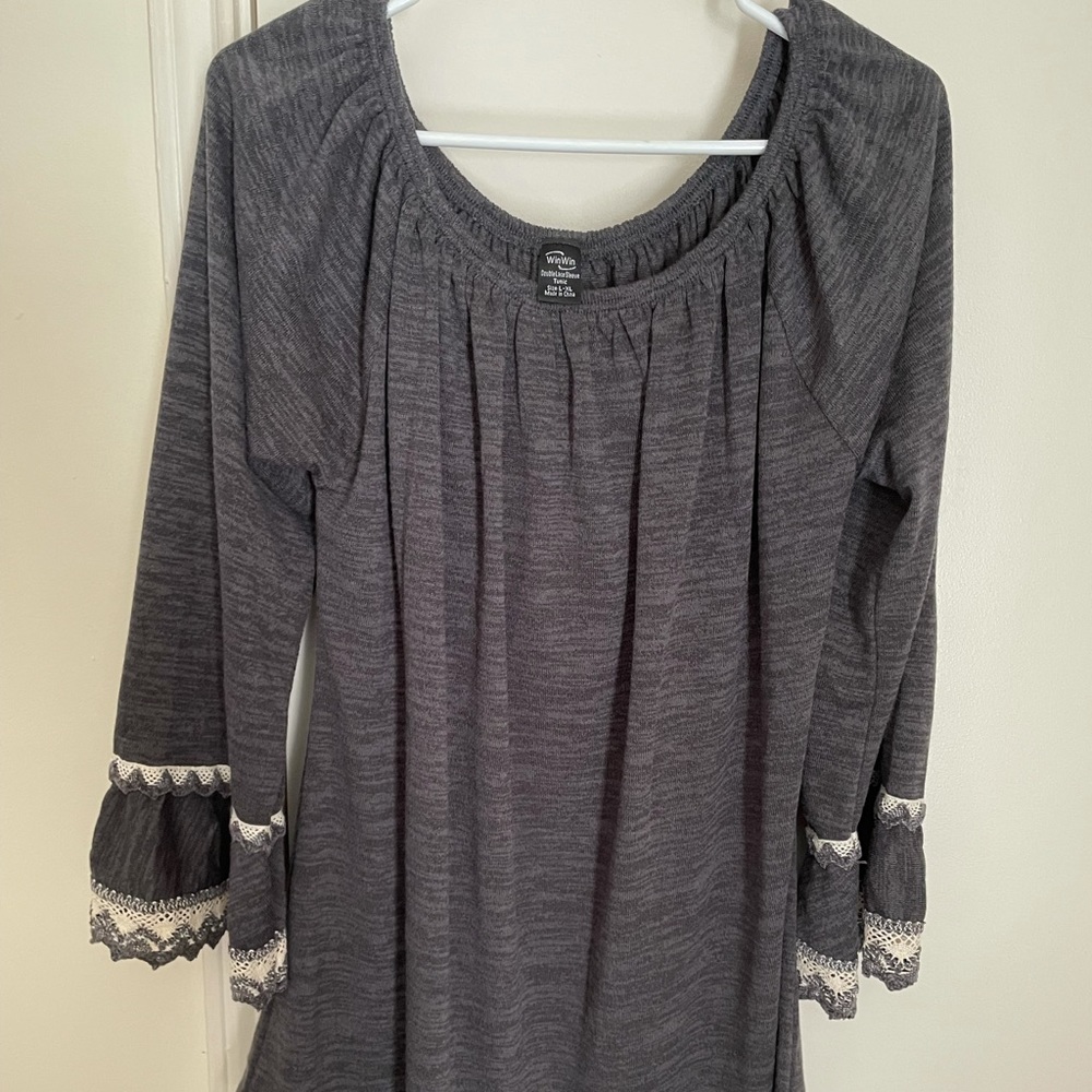 Win Win tunic